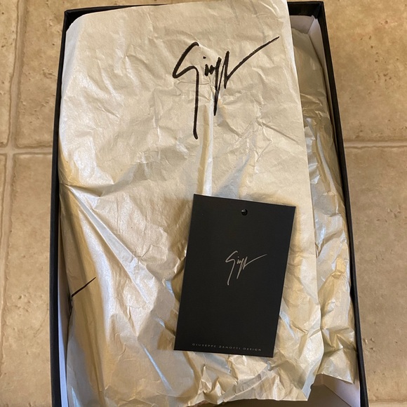 Giuseppe Zanotti Sneakers - Picture 8 of 11